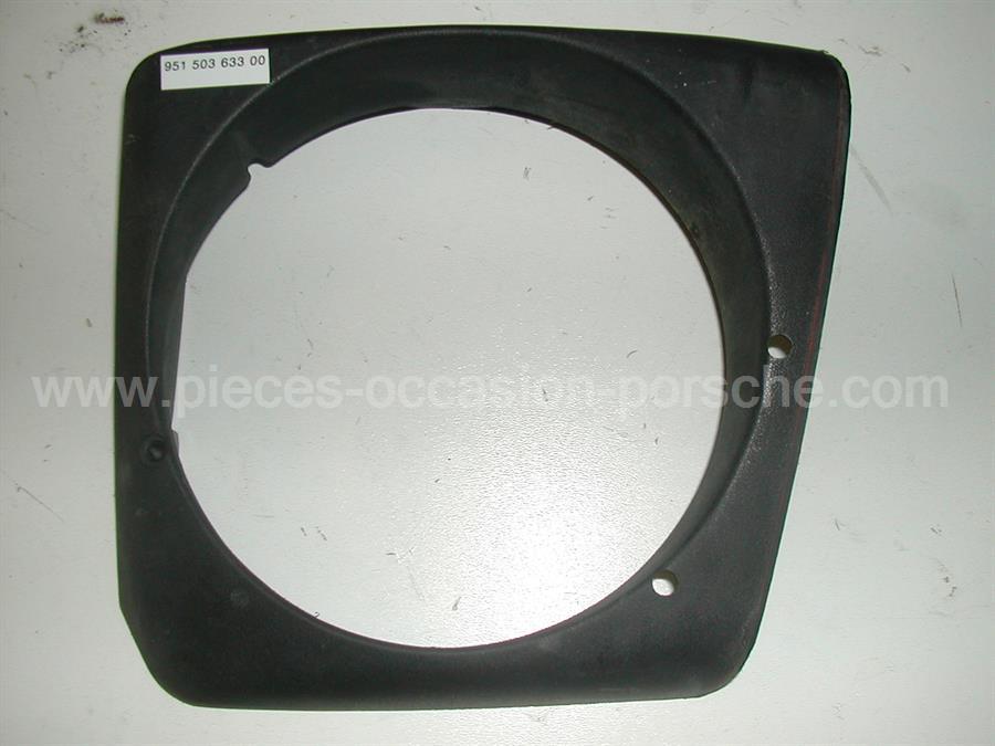 Recouvrement phare G Porsche 944 T